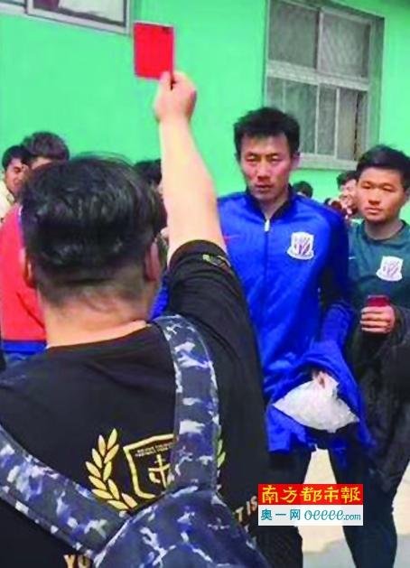 上半场，亚马尔一次精彩突破打门被扑，洛佩斯轰进世界波。
